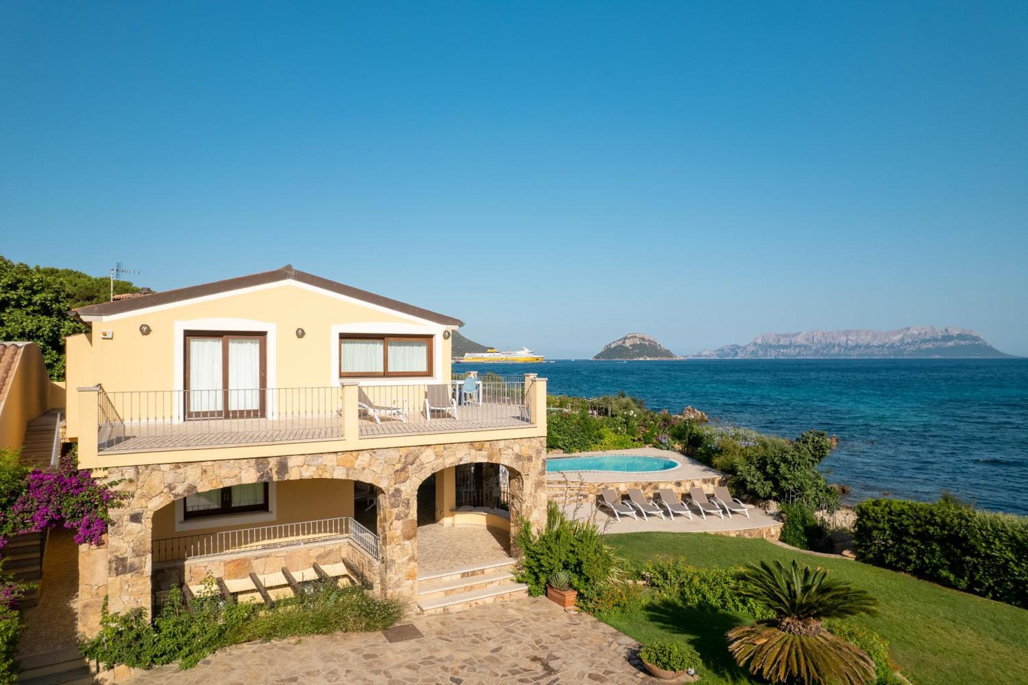 Villa Mimosa Golfo Aranci Exterior photo